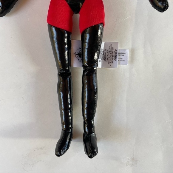 Disney Store Incredibles 2 Violet Plush - Picture 4 of 7